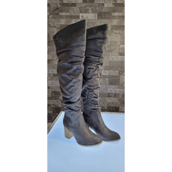 Womens Thigh High Boots Gray Size 7.5 Strech Suede Over Knee Pull On - Picture 1 of 16
